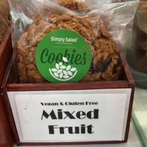Gluten-free mixed fruit cookie from Simply Salad